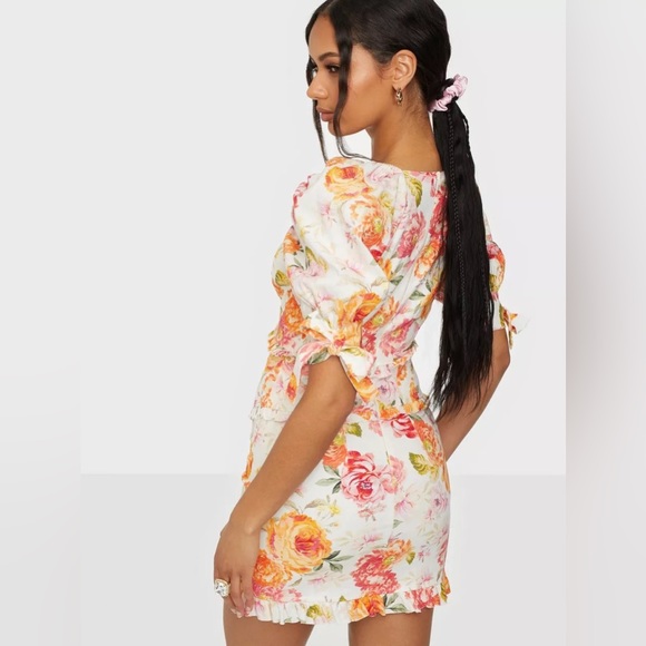 For love and lemons floral mini dress - Picture 2 of 4